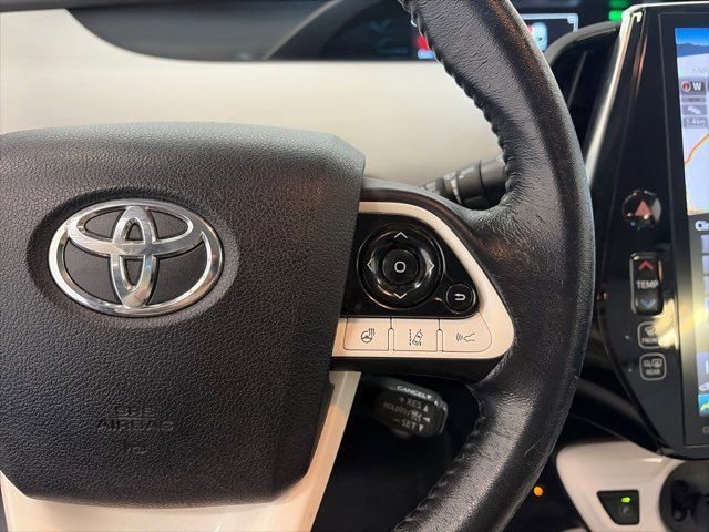 Used 2017 Toyota Prius Prime Advanced w/ Carpet Mat Package image 19