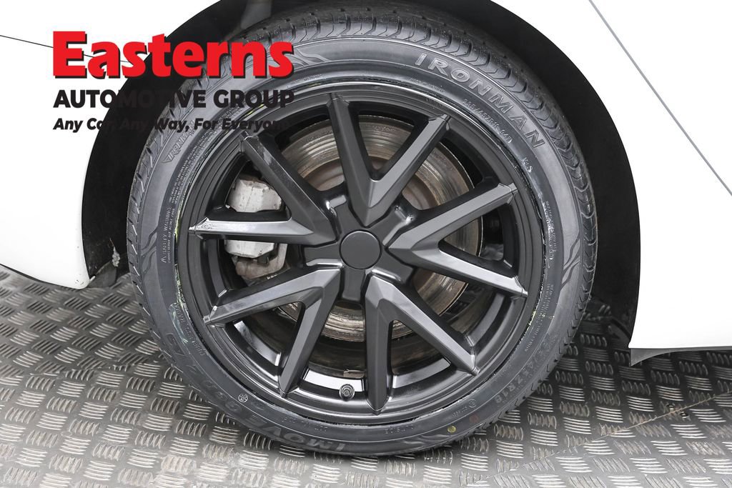 Used 2023 Tesla Model 3 Standard Range image 25