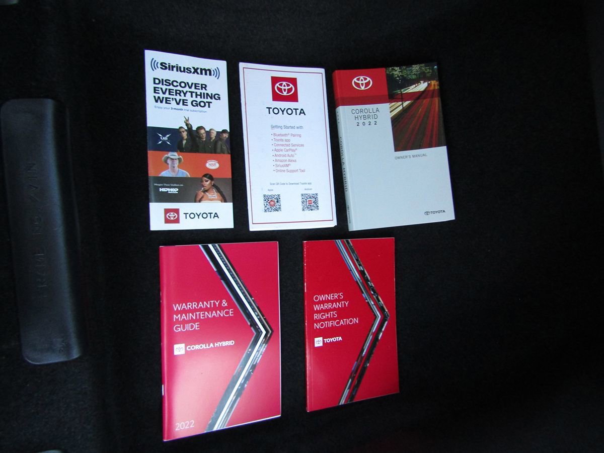 Used 2022 Toyota Corolla LE image 31
