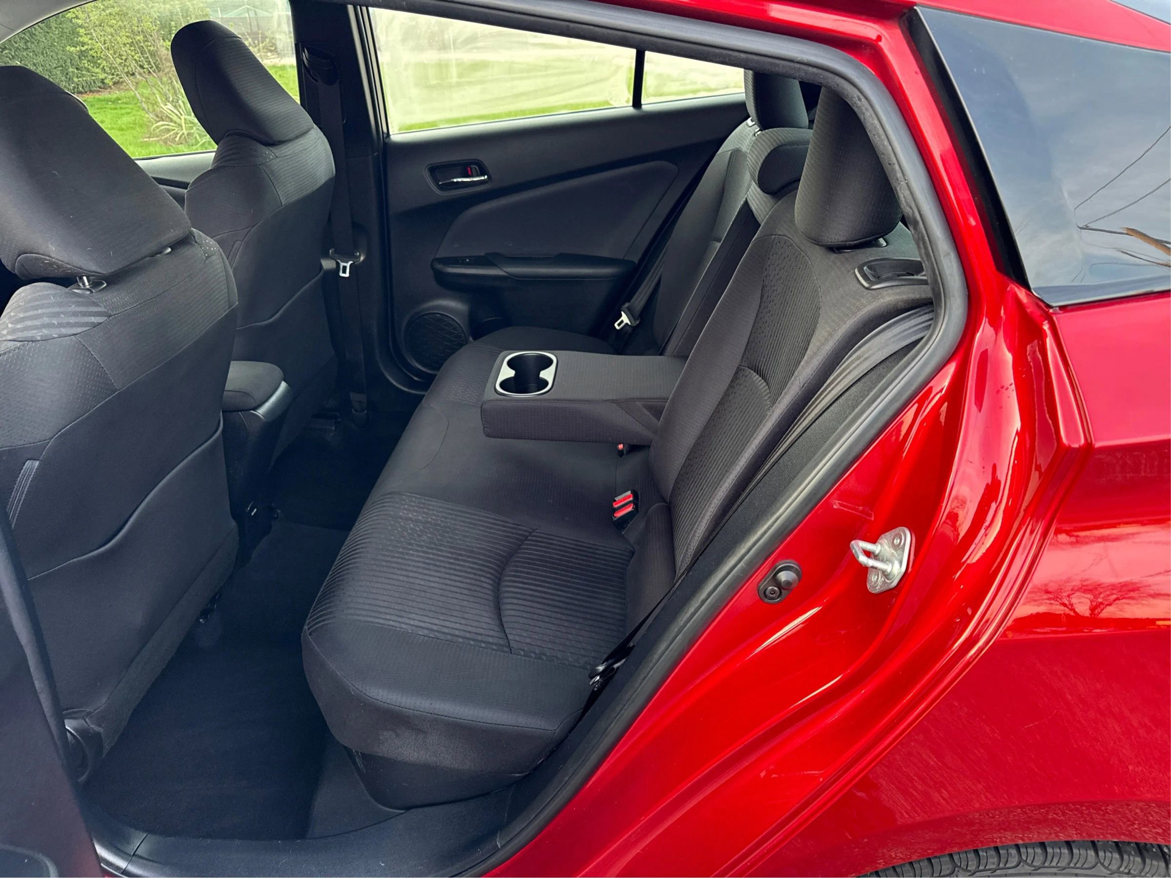 Used 2017 Toyota Prius Two w/ Carpet Mat Package image 11