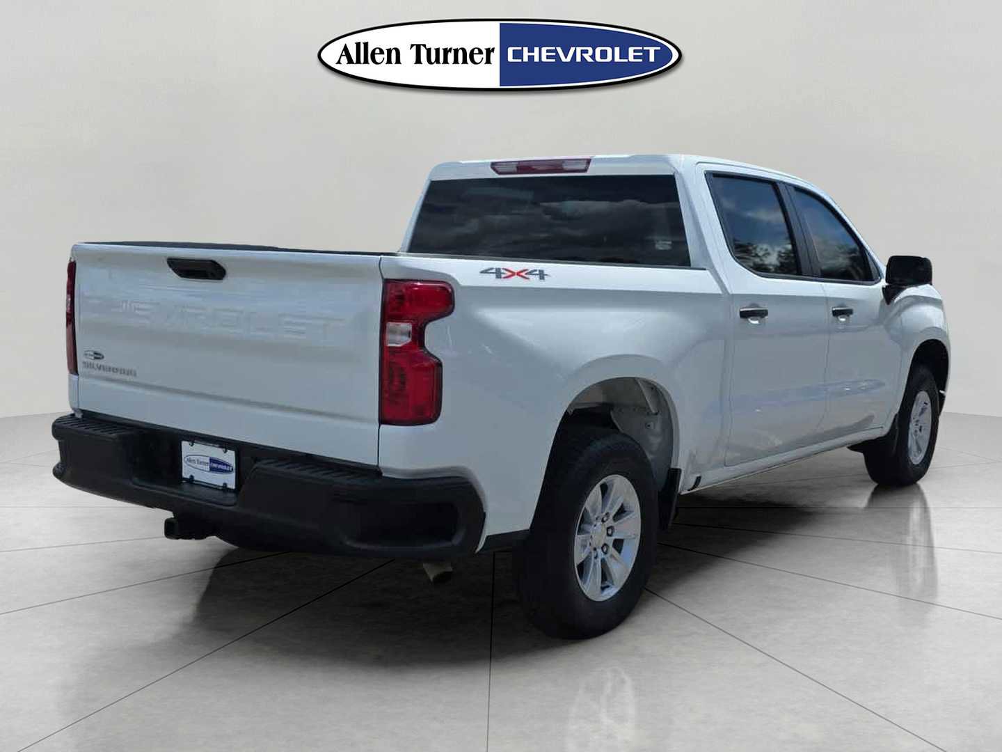 Used 2024 Chevrolet Silverado 1500 W/T w/ WT Value Package image 4