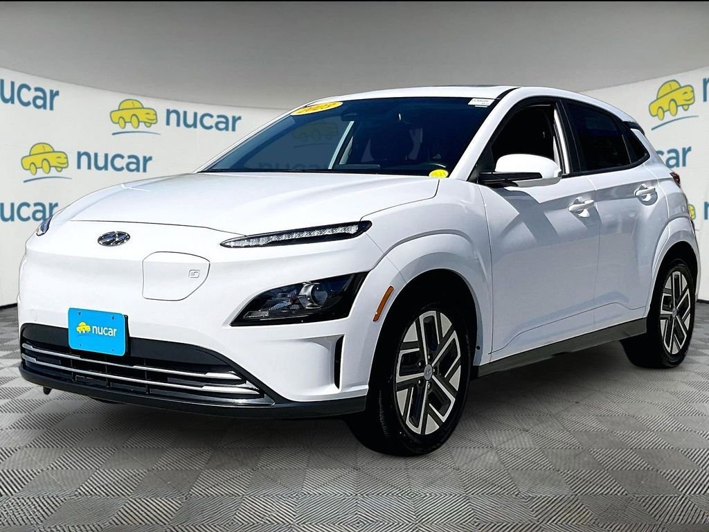 Used 2023 Hyundai Kona SEL w/ Cargo Package FWD image 3