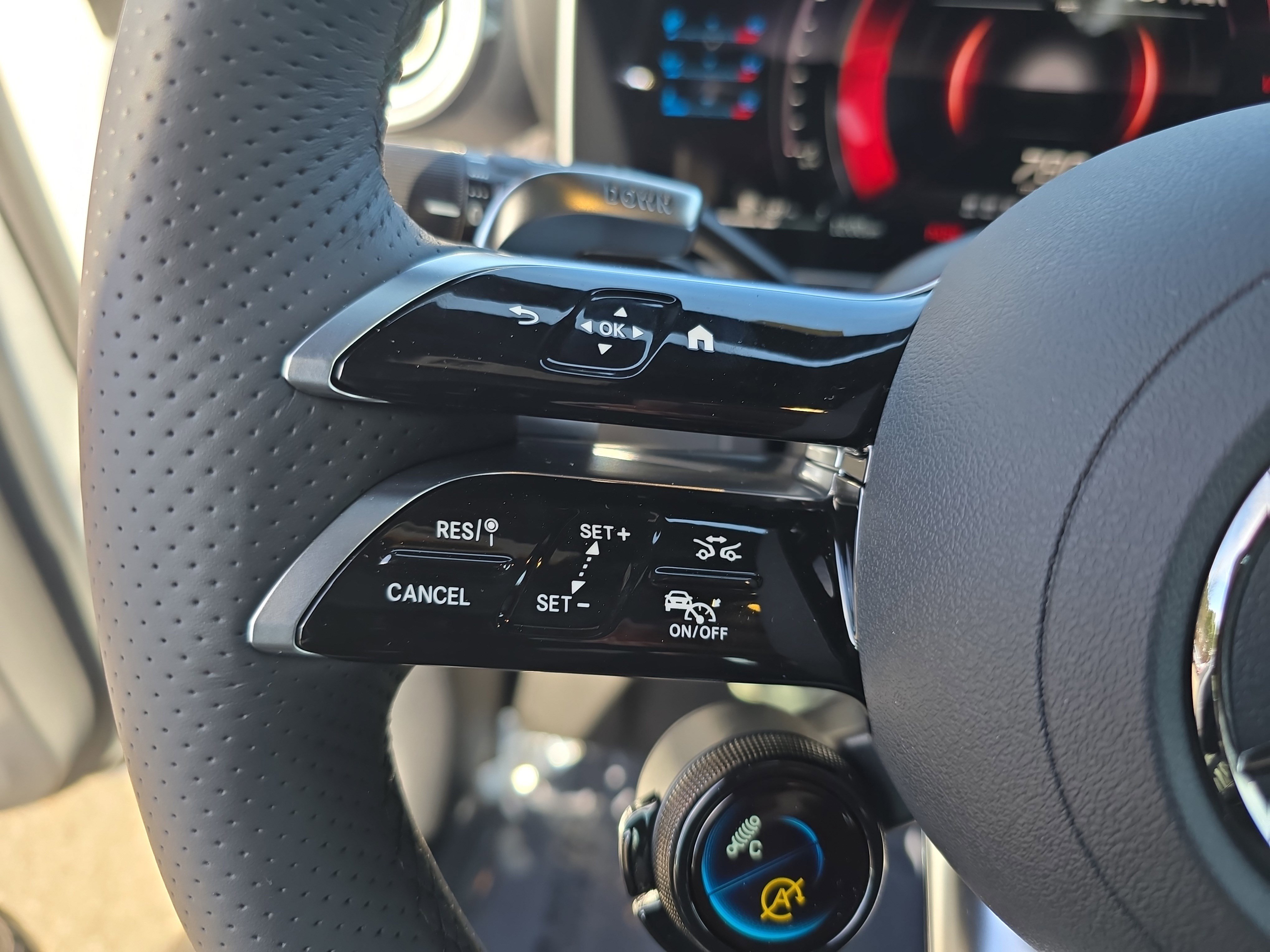 New 2026 Mercedes-Benz GLC 43 AMG 4MATIC image 17