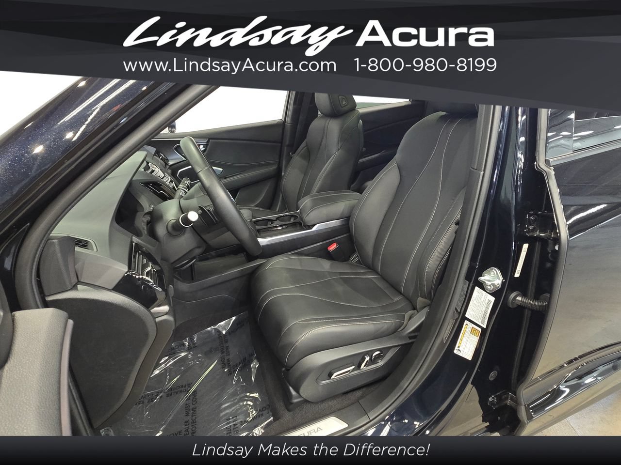 Used 2025 Acura RDX SH-AWD image 12