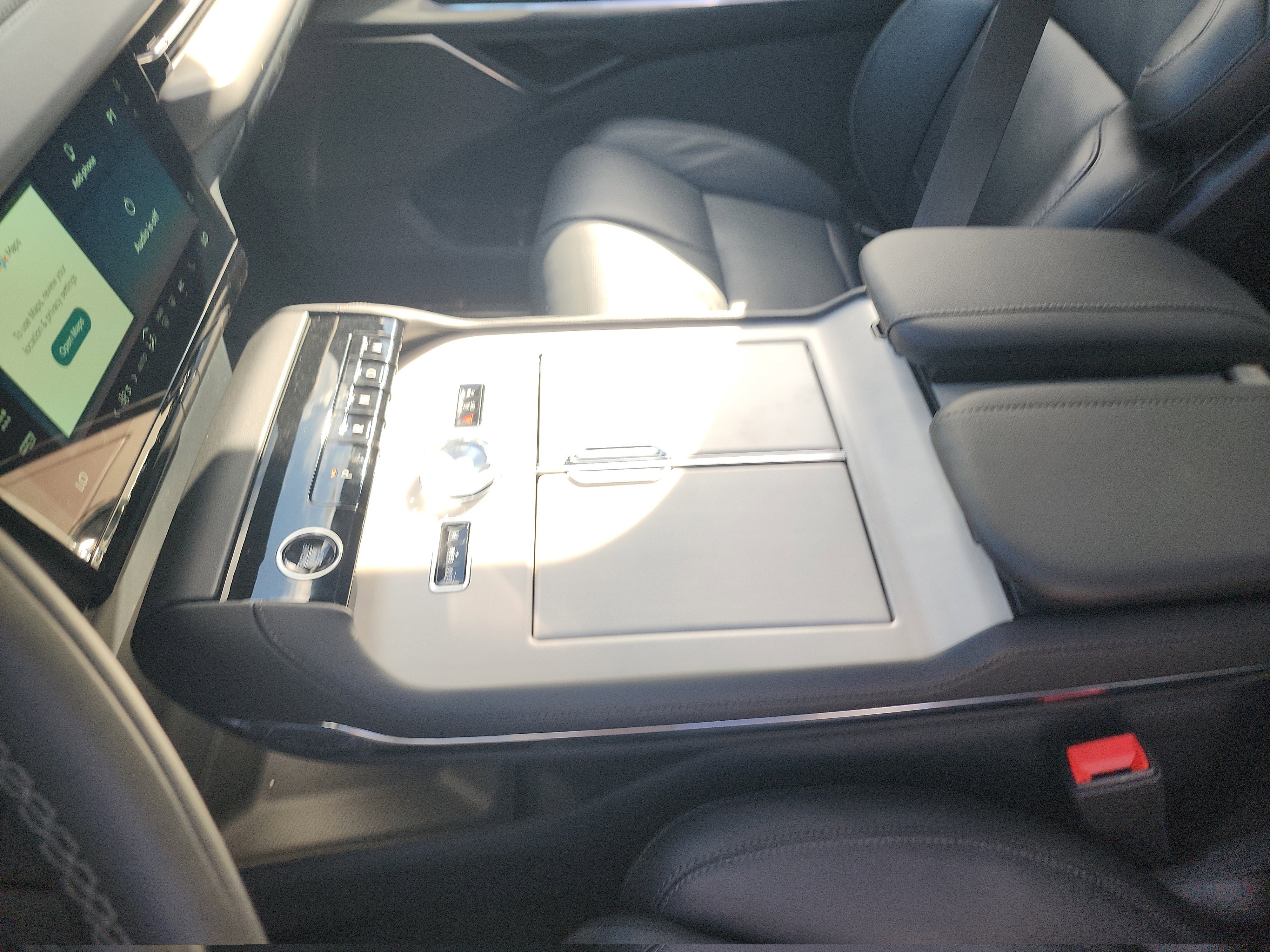 New 2026 Lincoln Navigator L Reserve w/ Jet Appearance Package image 18