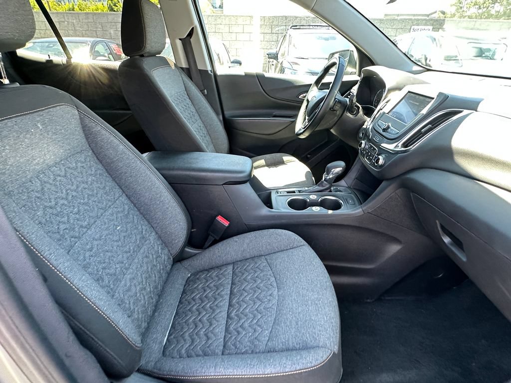 Used 2024 Chevrolet Equinox LT FWD image 17