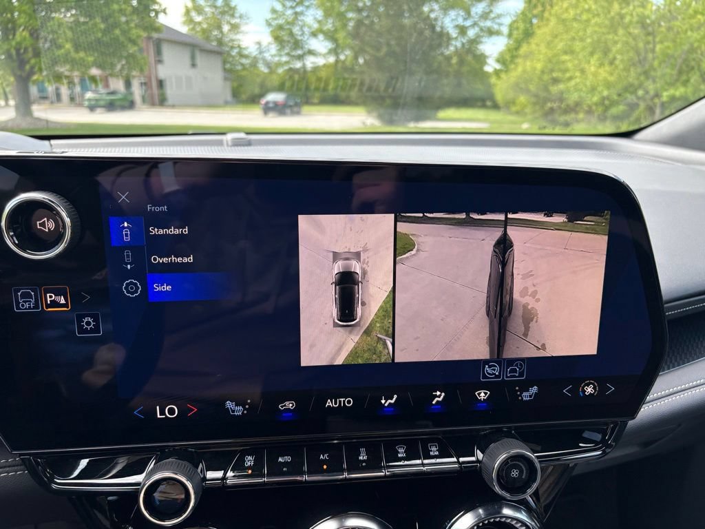 New 2026 Chevrolet Blazer EV LT FWD image 32