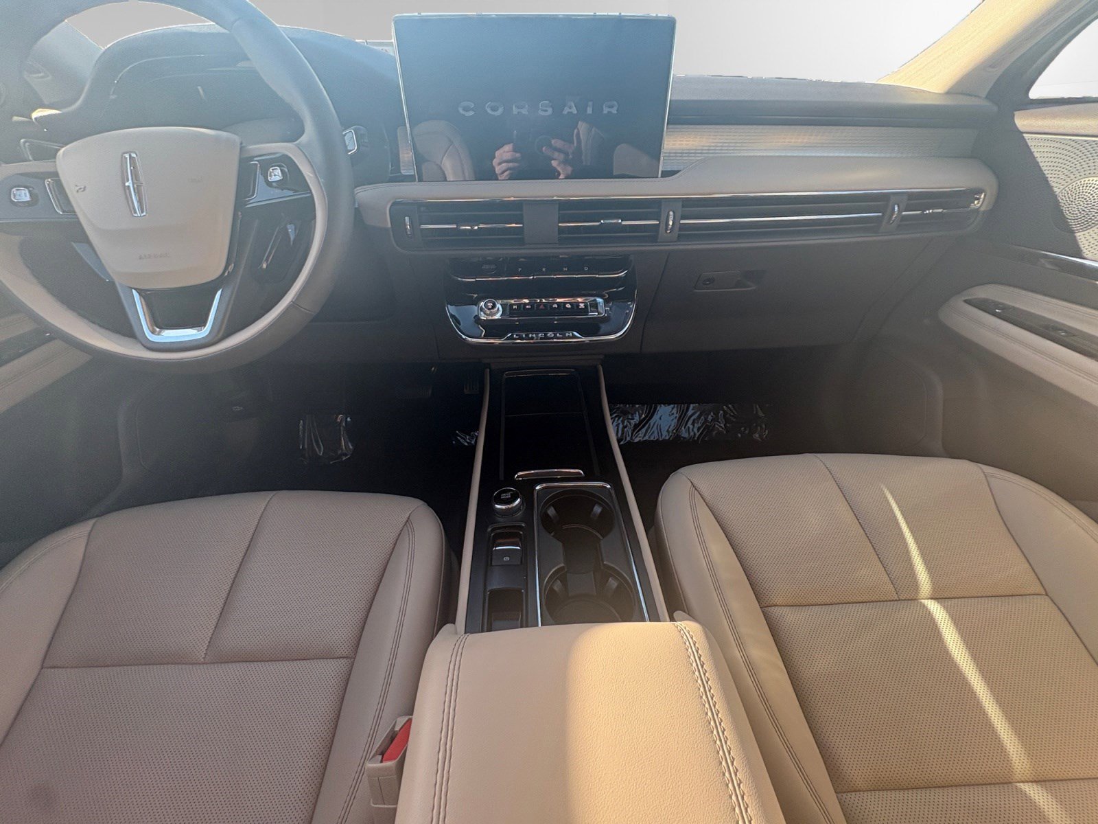 Certified 2024 Lincoln Corsair AWD w/ Equipment Group 101A image 11