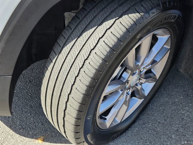 Used 2023 GMC Terrain SLT w/ Tech Package image 21