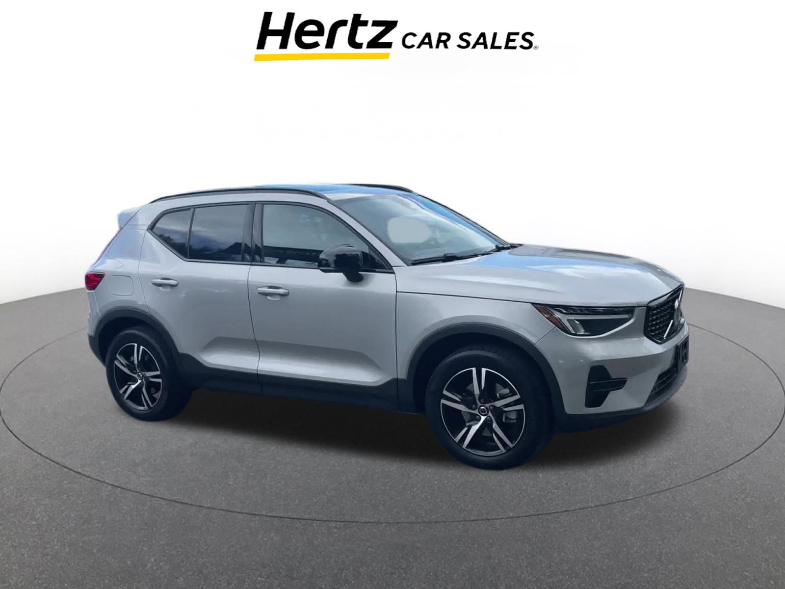 Used 2024 Volvo XC40 B5 Core