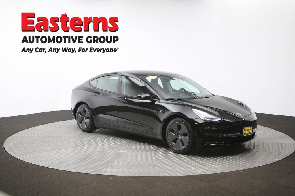 Used 2021 Tesla Model 3 Standard Range Plus image 50