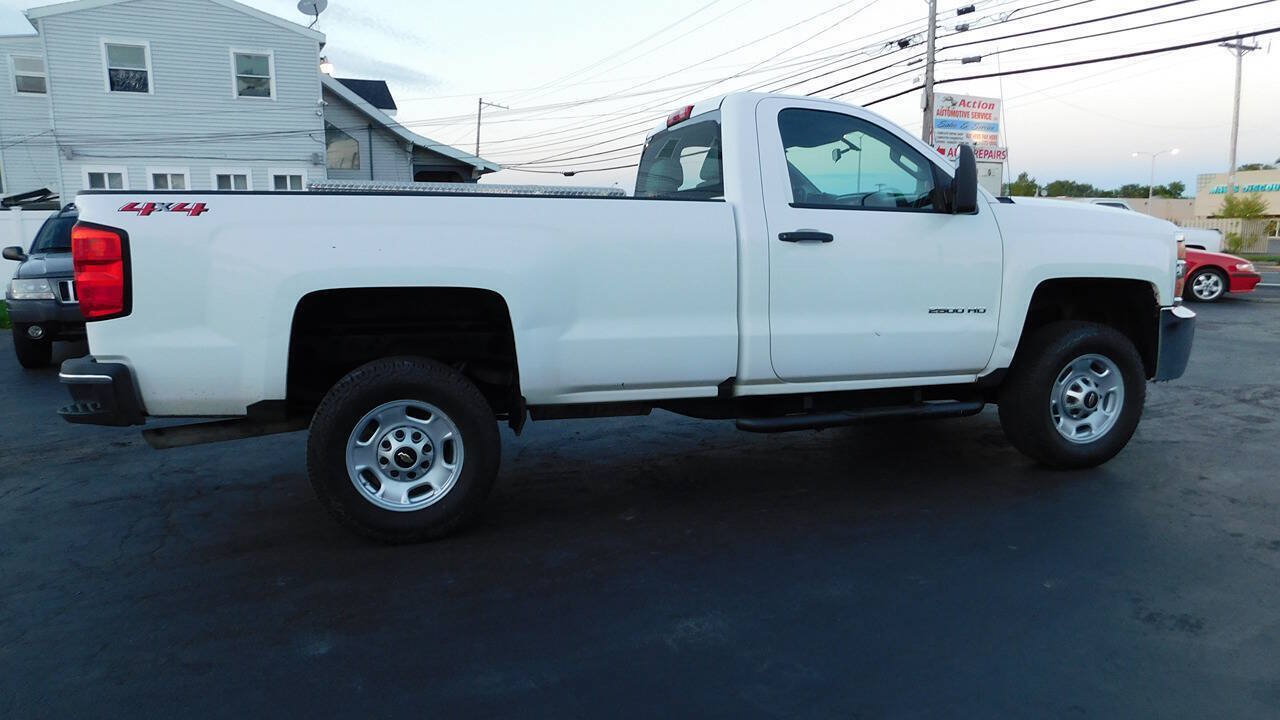 Used 2018 Chevrolet Silverado 2500 W/T AWD/4WD image 12