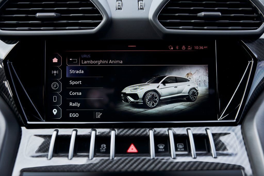 Used 2024 Lamborghini Urus Performante image 91