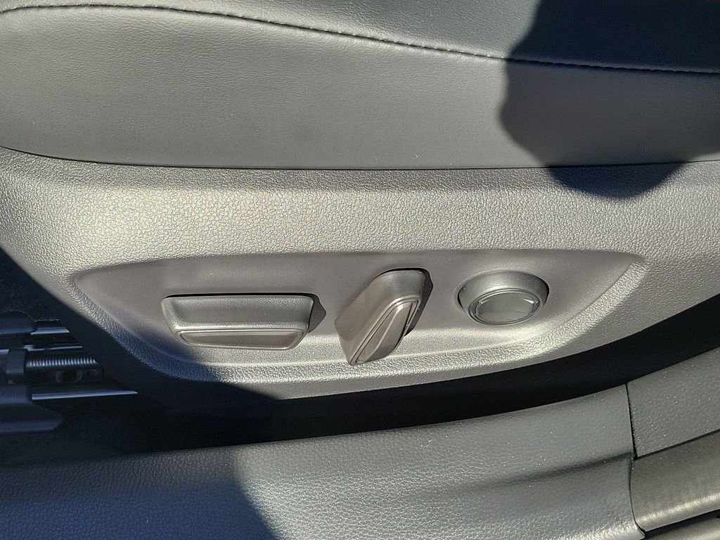 New 2026 Toyota Prius Plug-In Hybrid image 29