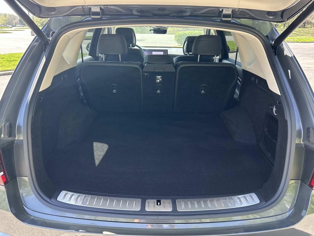 Used 2025 Genesis GV80 2.5T Standard image 13