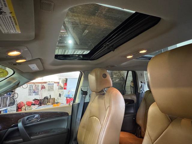 Used 2015 Buick Enclave Premium FWD image 27
