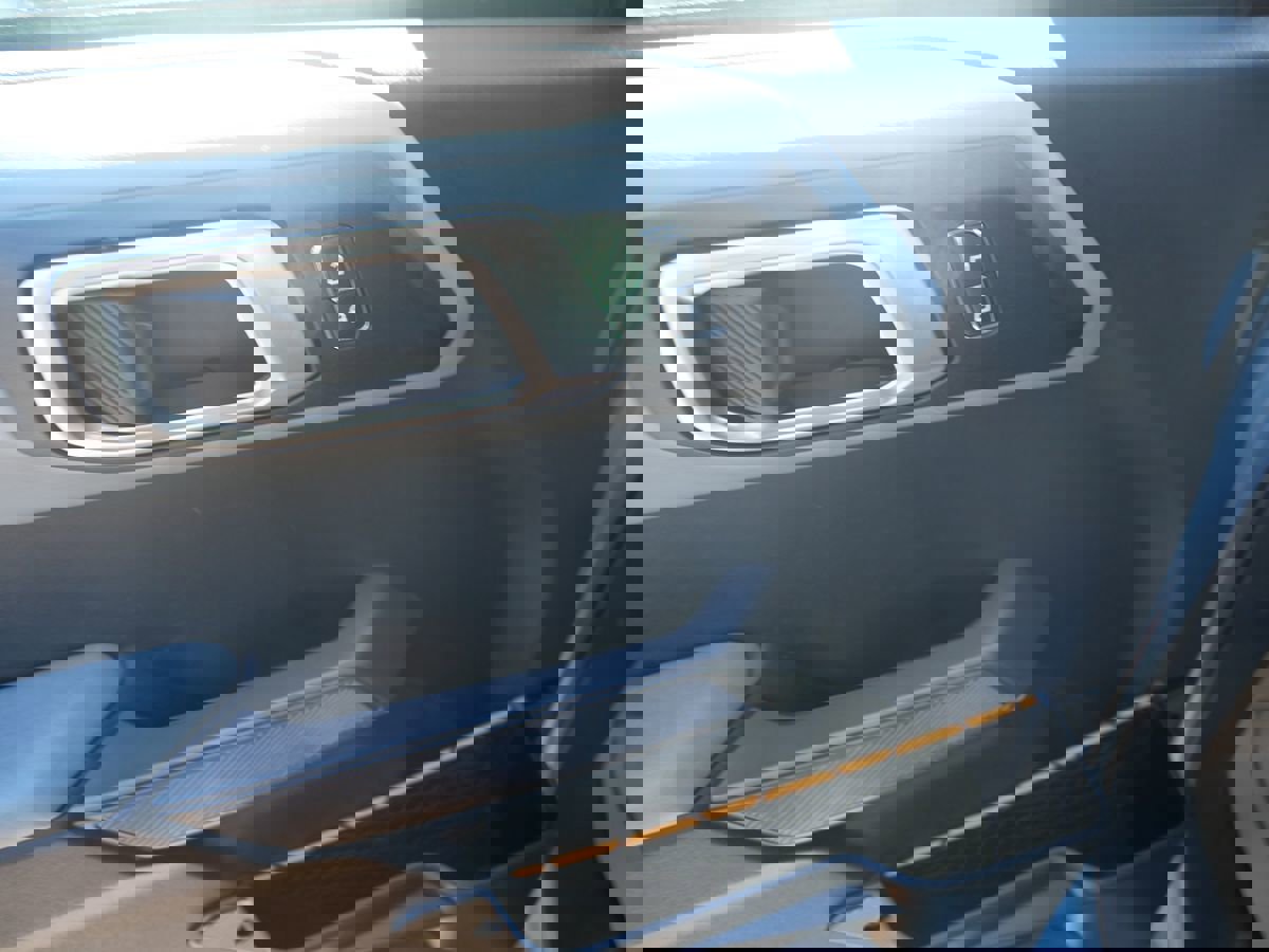 Used 2021 Ford Bronco Badlands image 16