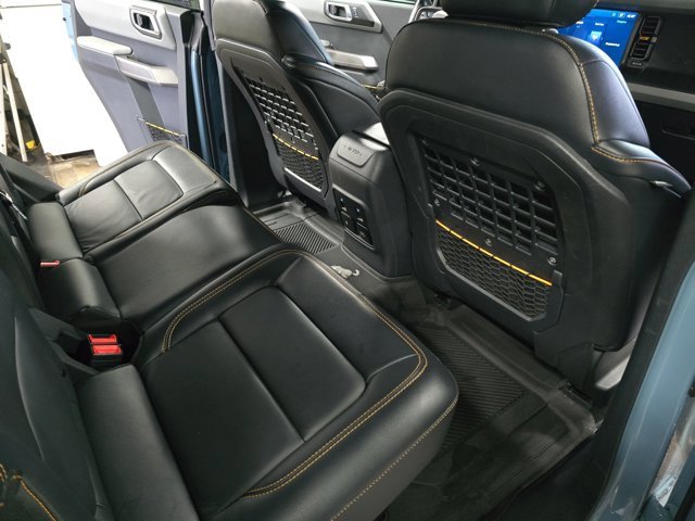 Used 2022 Ford Bronco Badlands image 11