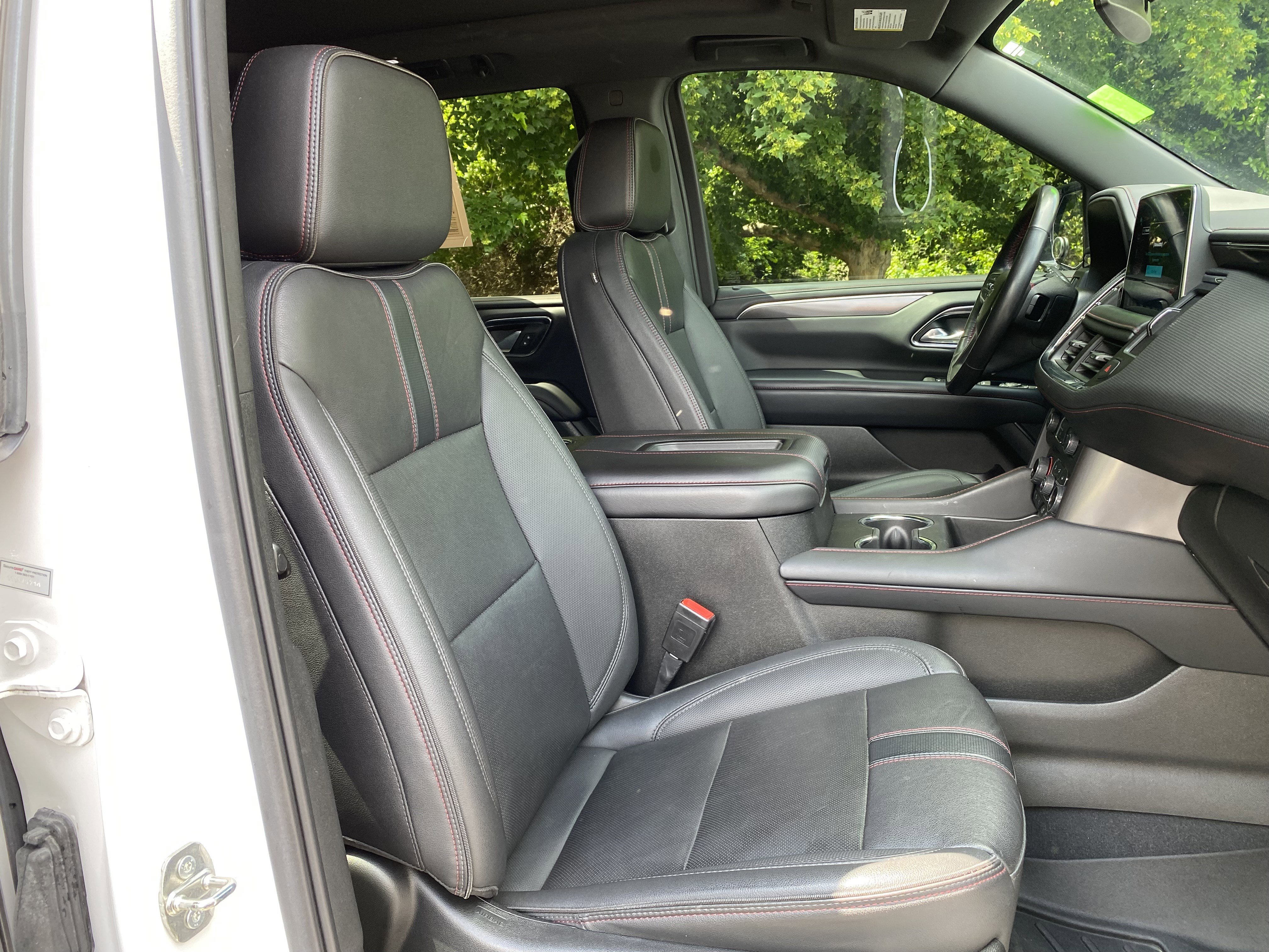 Used 2022 Chevrolet Tahoe RST w/ Luxury Package AWD/4WD image 35