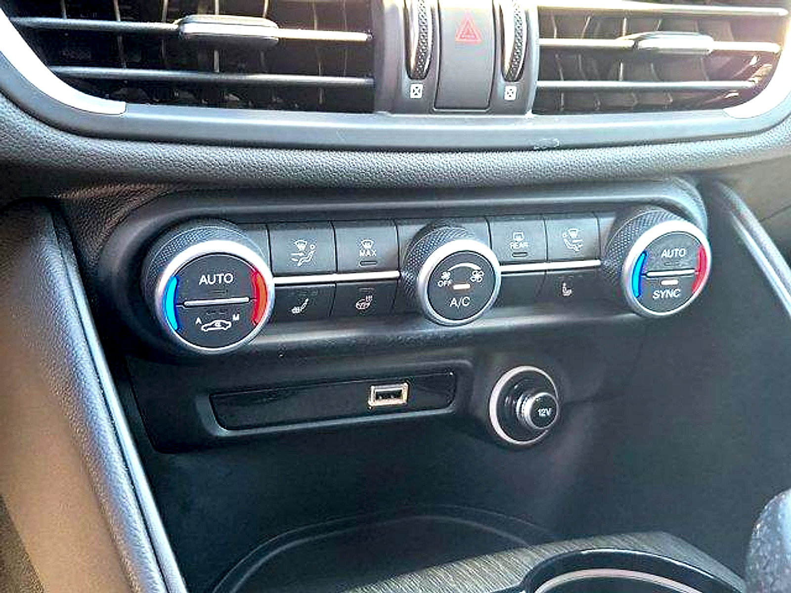 Used 2023 Alfa Romeo Giulia Ti w/ Active Assist Plus Package RWD image 36