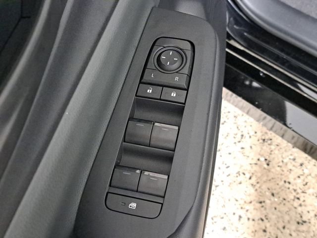 Used 2026 Toyota Prius LE image 22