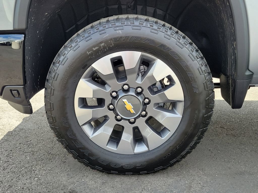New 2026 Chevrolet Silverado 2500 Custom w/ Custom Value Package AWD/4WD image 26