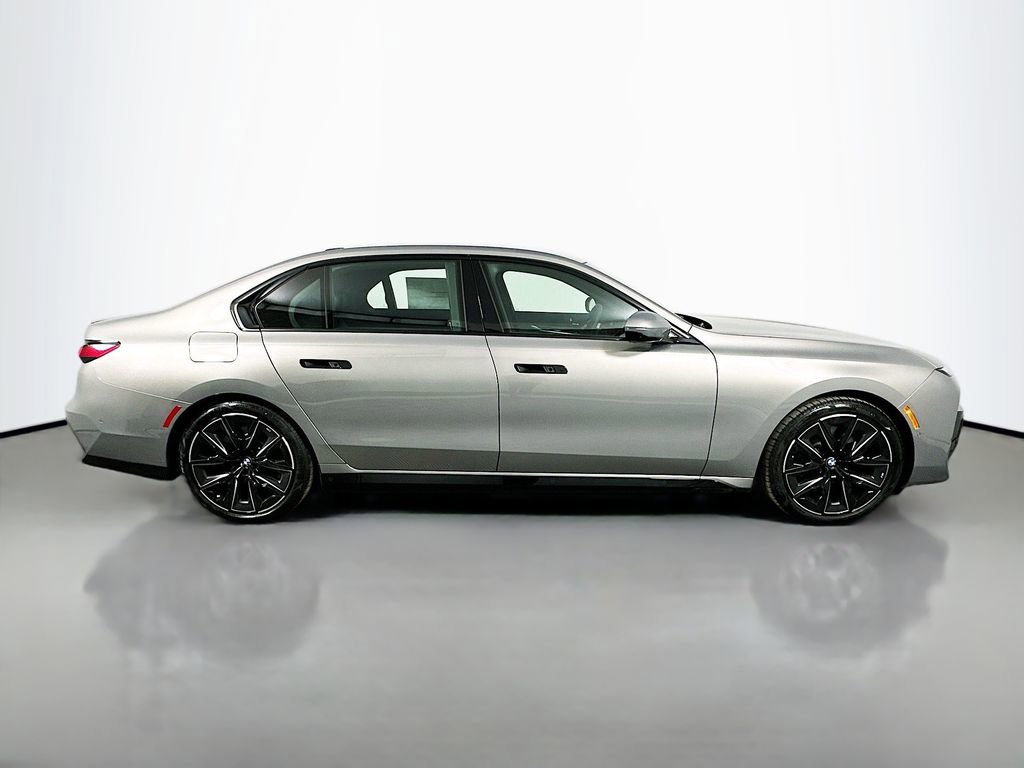 New 2026 BMW 750e xDrive w/ Executive Package image 4