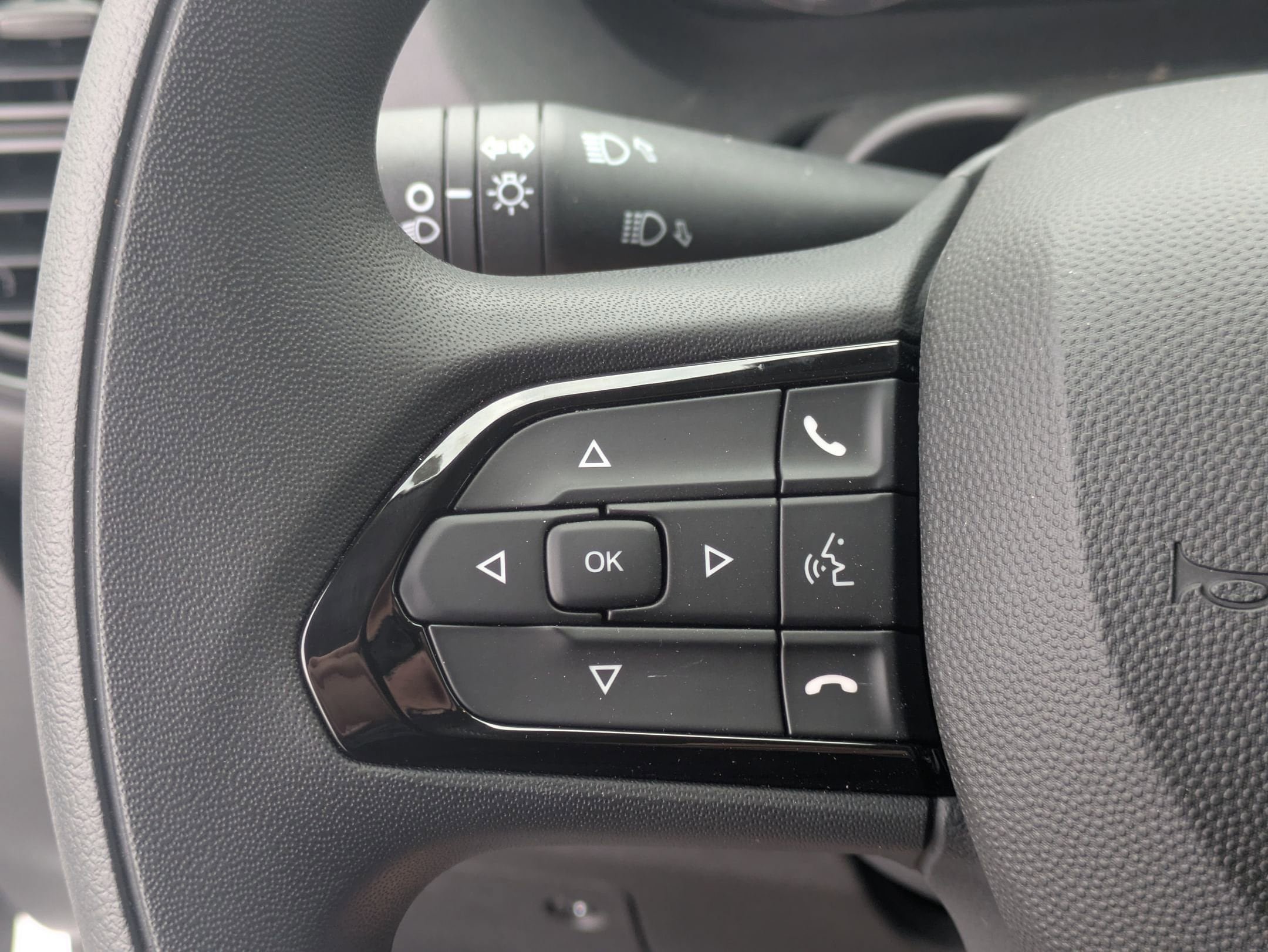 New 2026 RAM ProMaster 2500 w/ Convenience Group FWD image 14