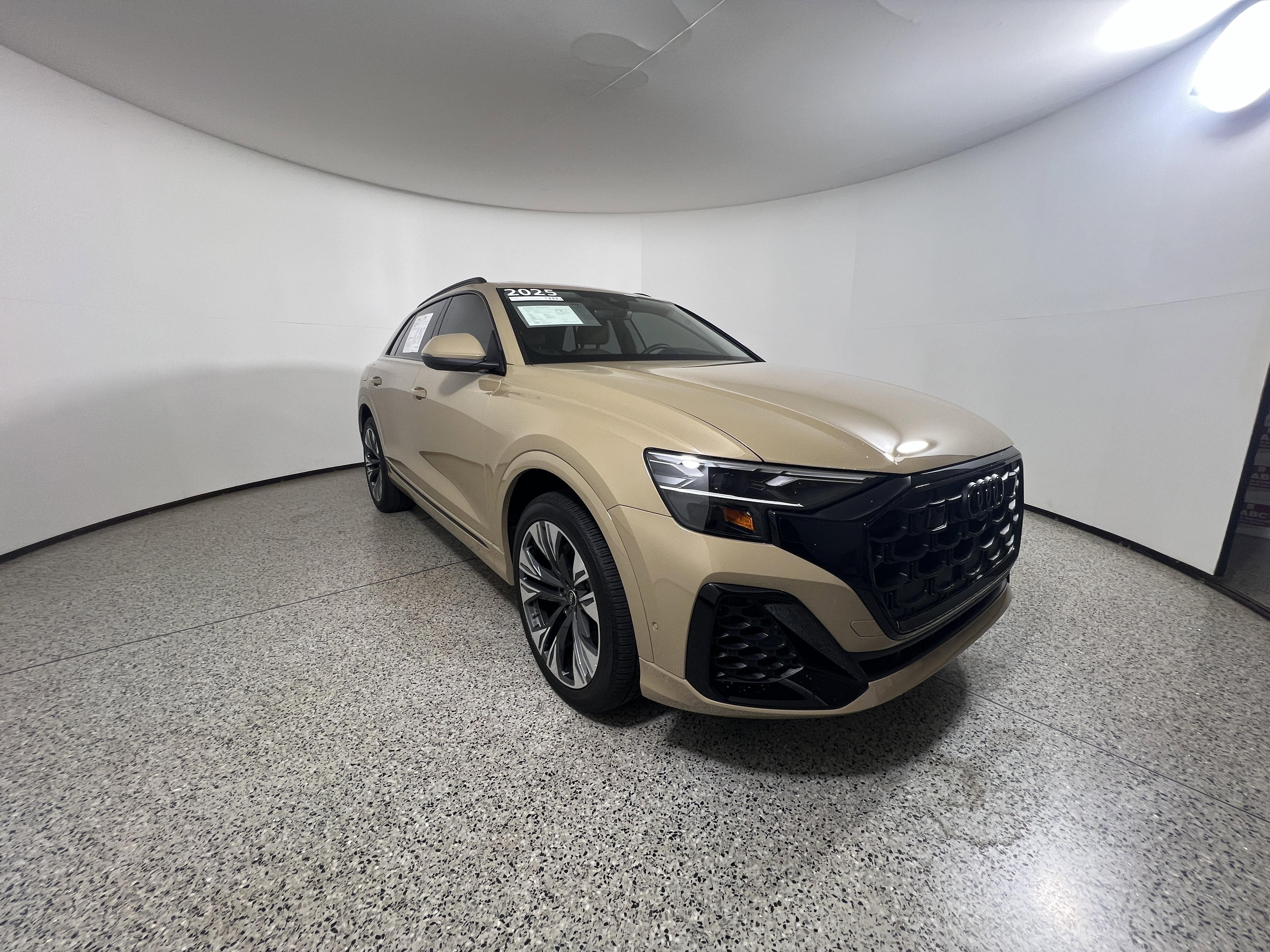 Certified 2025 Audi Q8 Premium Plus w/ Premium Plus Package AWD/4WD image 8