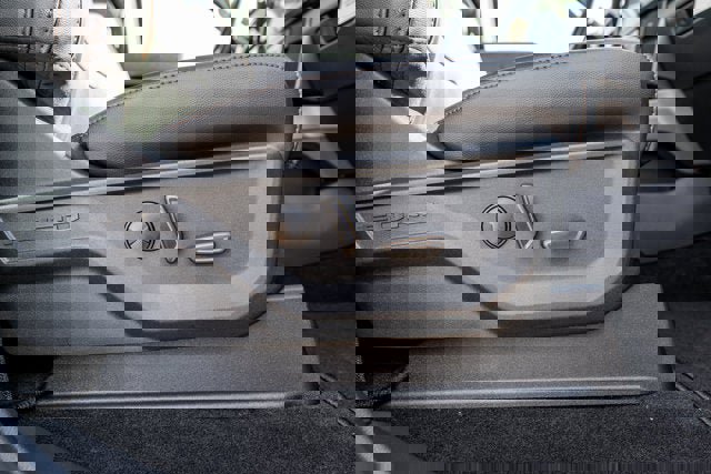 New 2026 Ford F350 Lariat w/ Black Appearance Package image 32