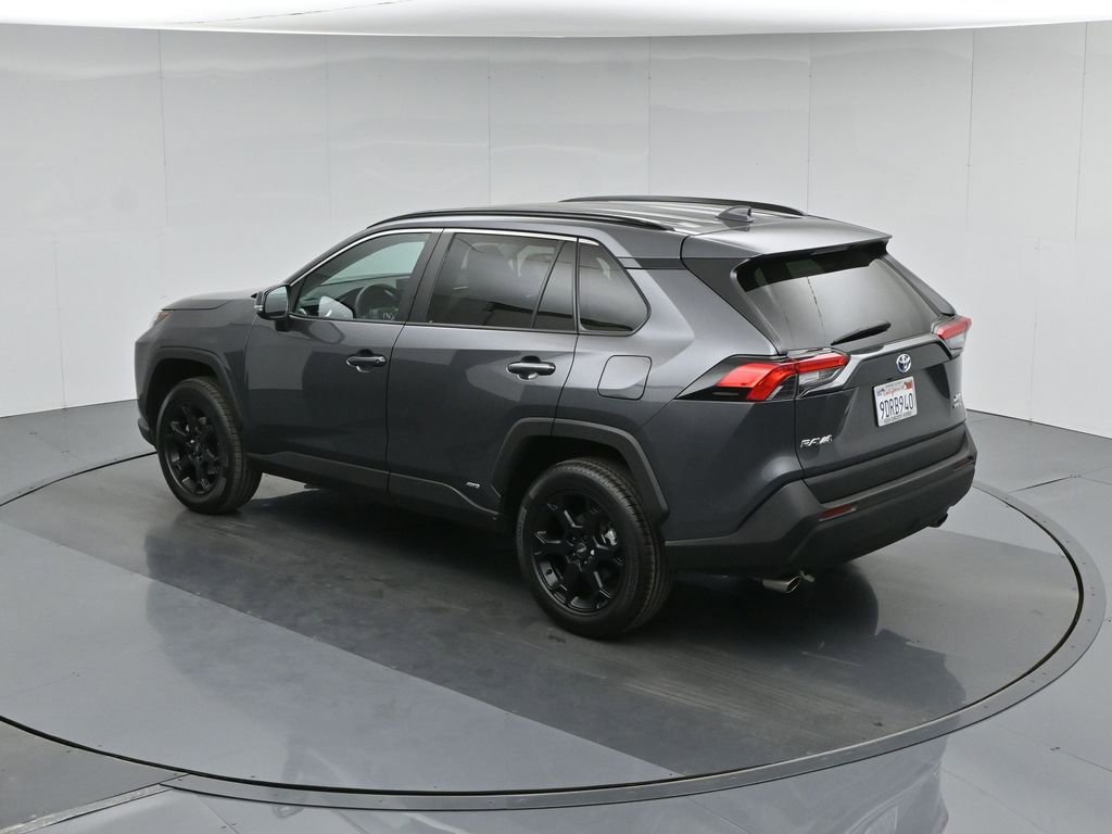 Used 2022 Toyota RAV4 XLE Premium AWD/4WD image 45
