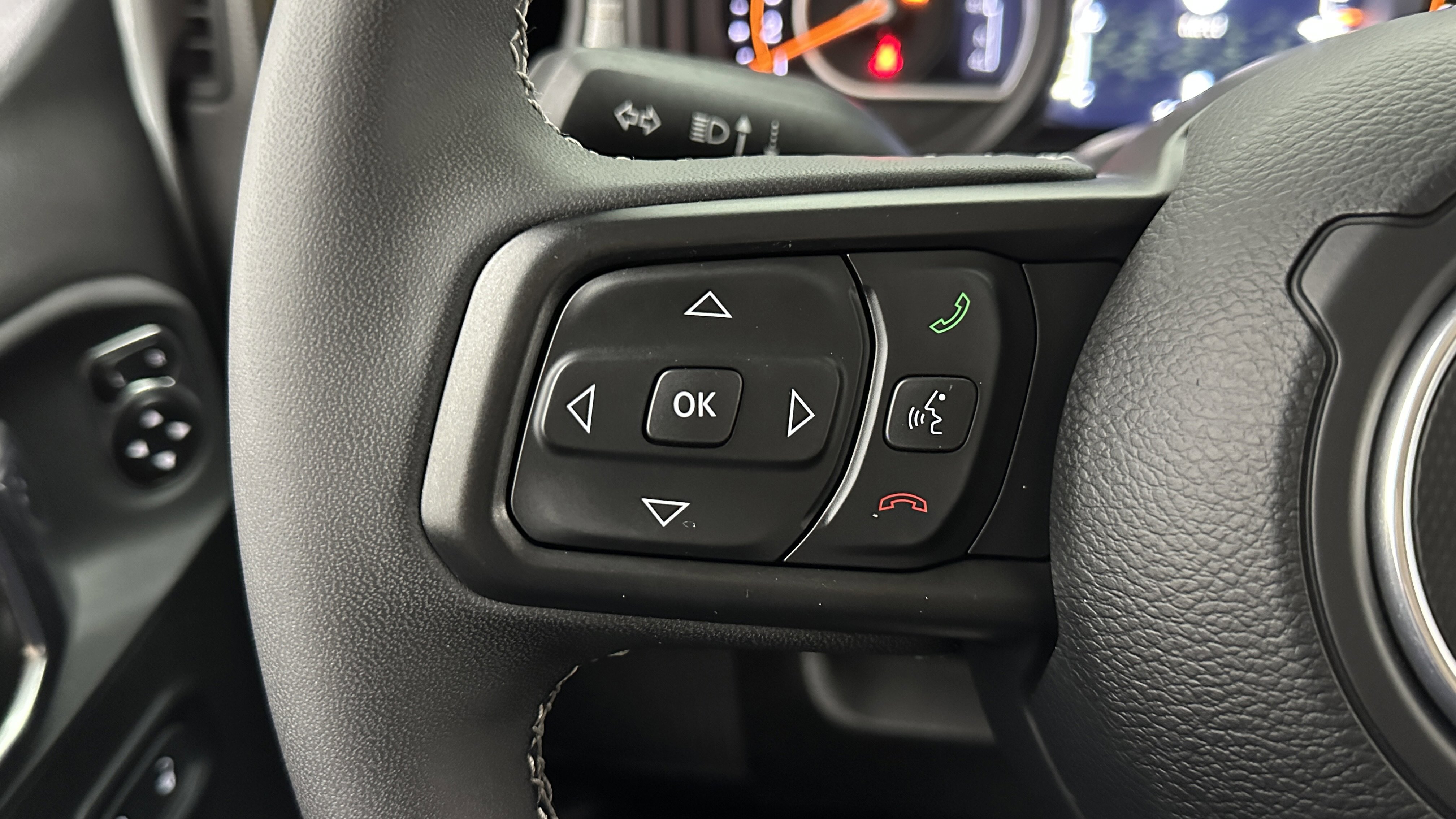 Used 2025 Jeep Wrangler Willys image 17