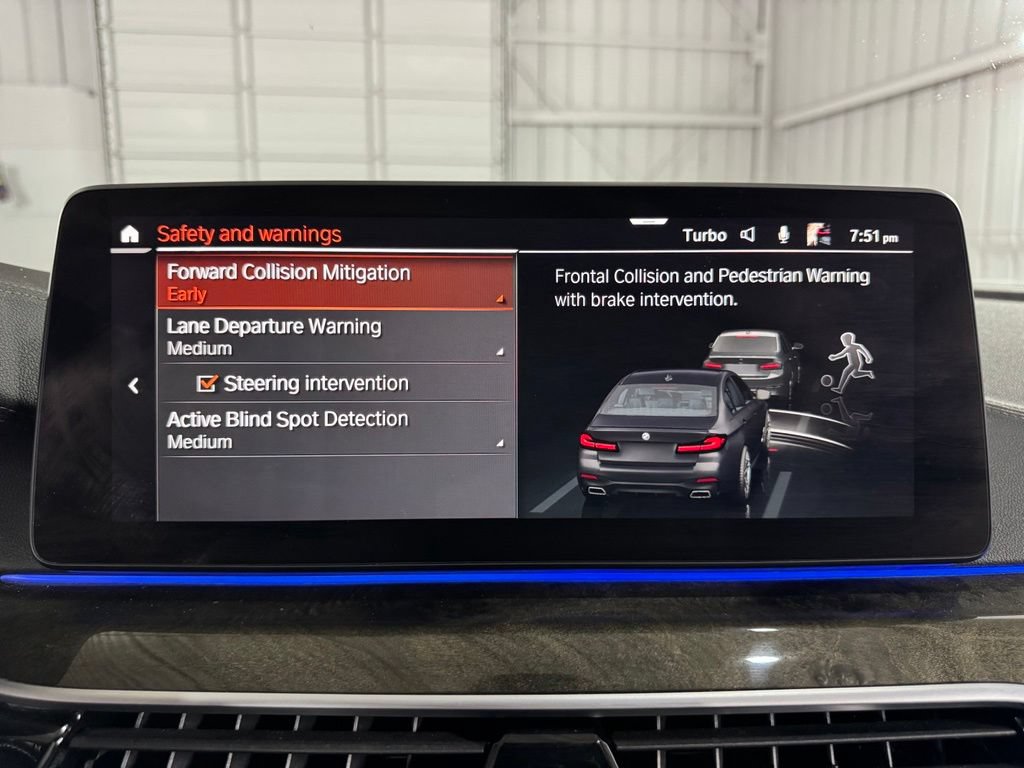 Used 2023 BMW M550i xDrive AWD/4WD image 32