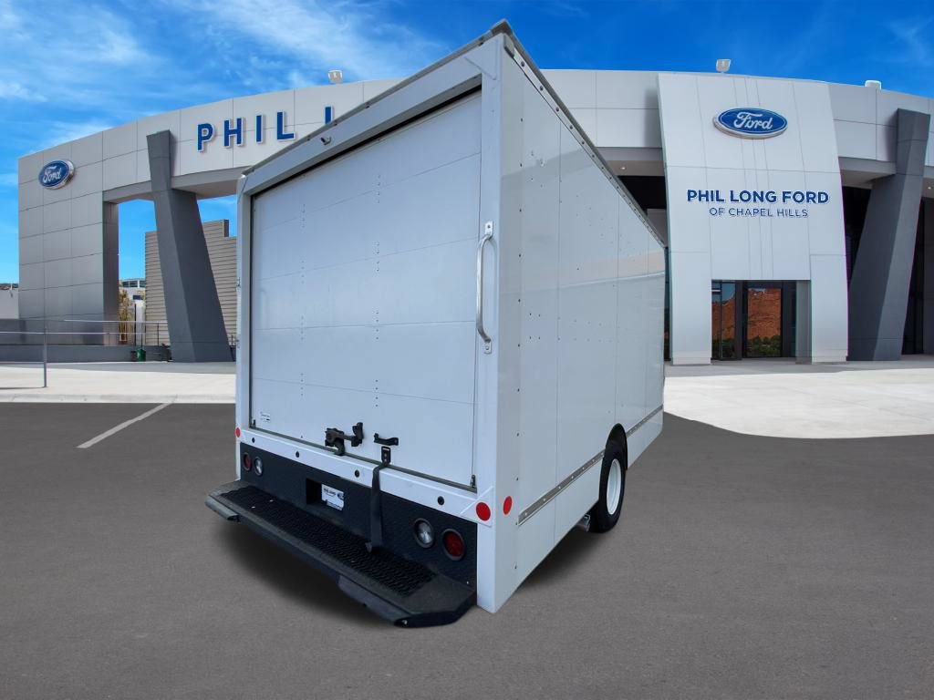 New 2024 Ford E-450 and Econoline 450 Super Duty w/ Driver's Safety Package RWD image 8