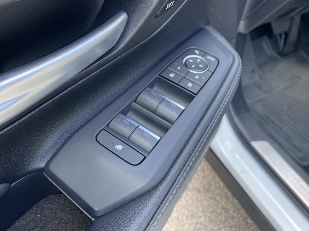 Used 2024 Toyota Grand Highlander AWD Hybrid image 20