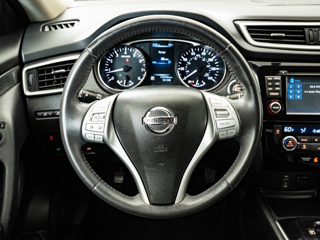 Used 2015 Nissan Rogue SL AWD/4WD image 41