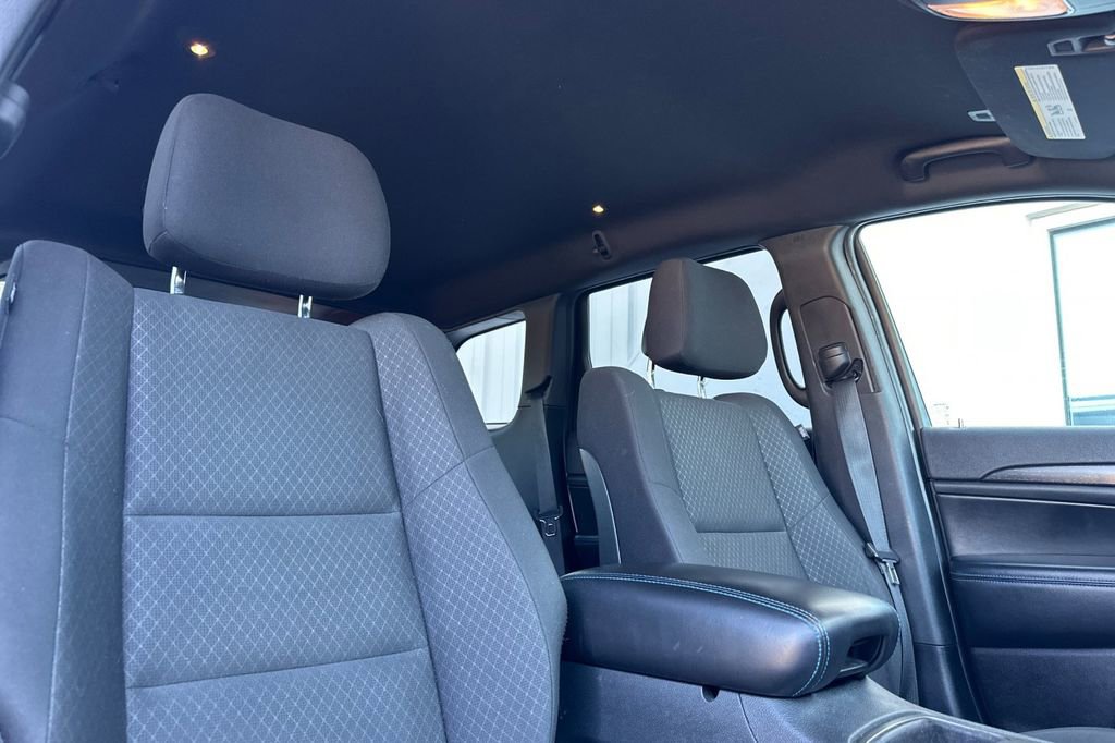 Used 2018 Jeep Grand Cherokee Laredo AWD/4WD image 17