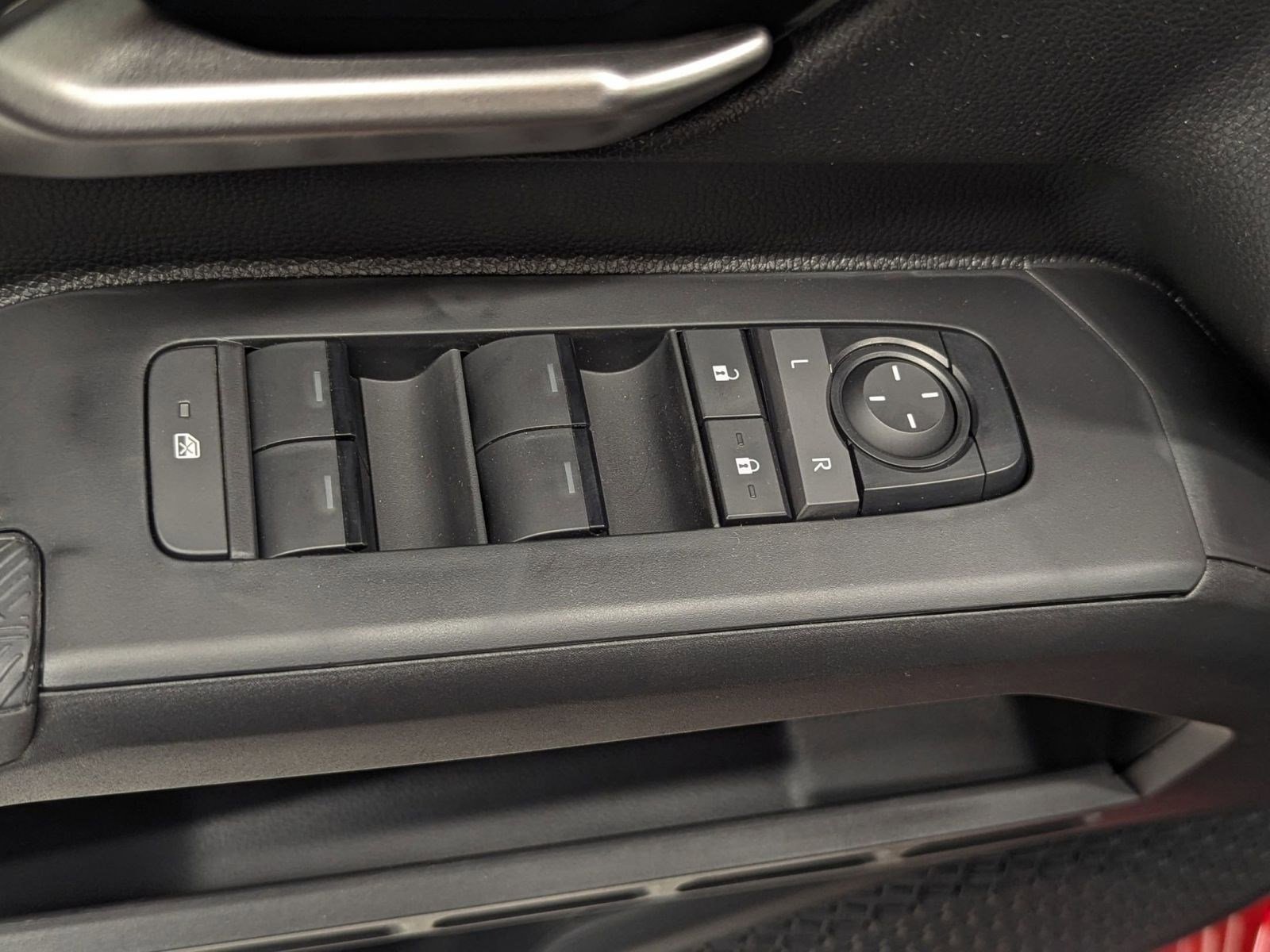 New 2025 Toyota Tacoma SR image 18