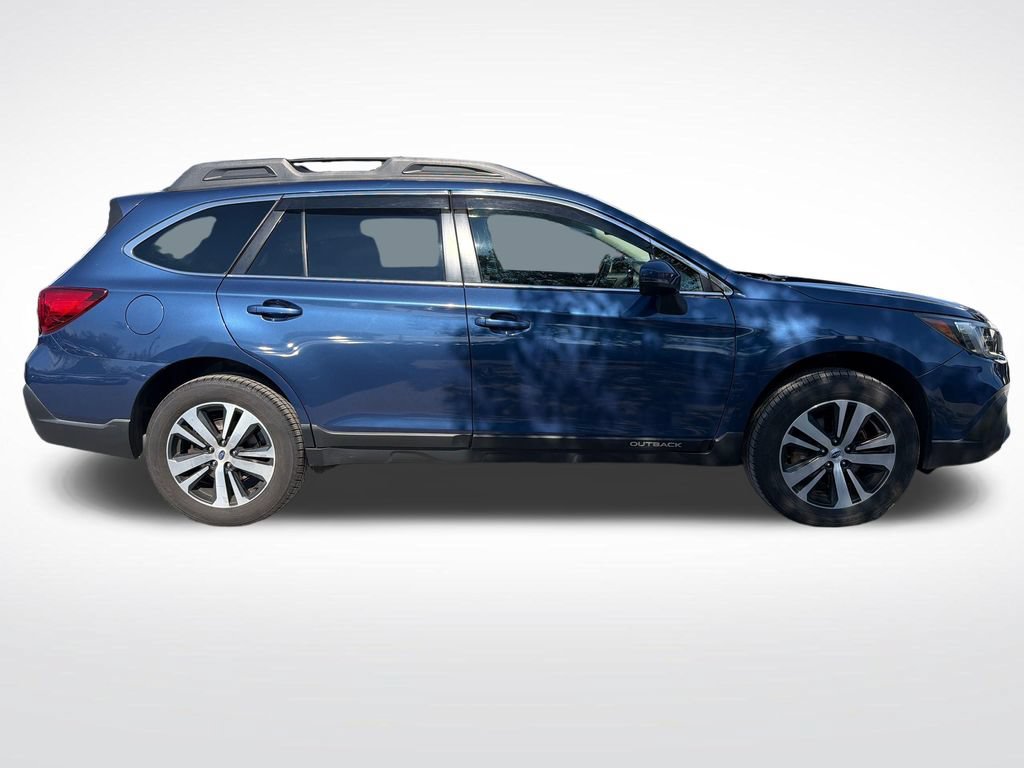 Used 2019 Subaru Outback 2.5i Limited AWD/4WD image 18