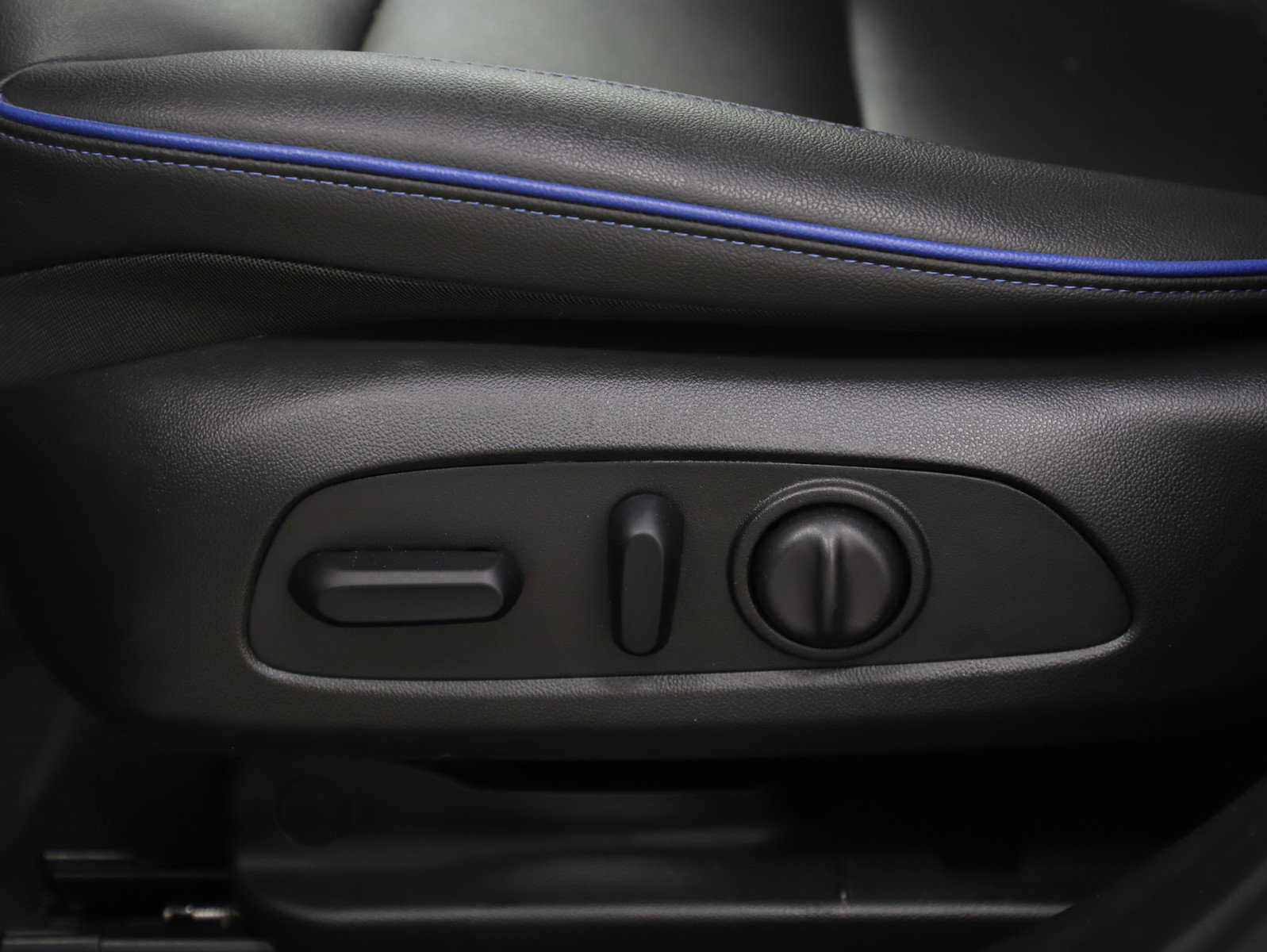 Used 2024 Buick Envista Sport Touring w/ Experience Buick Package image 29