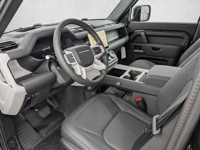New 2025 Land Rover Defender 110 S AWD/4WD image 4