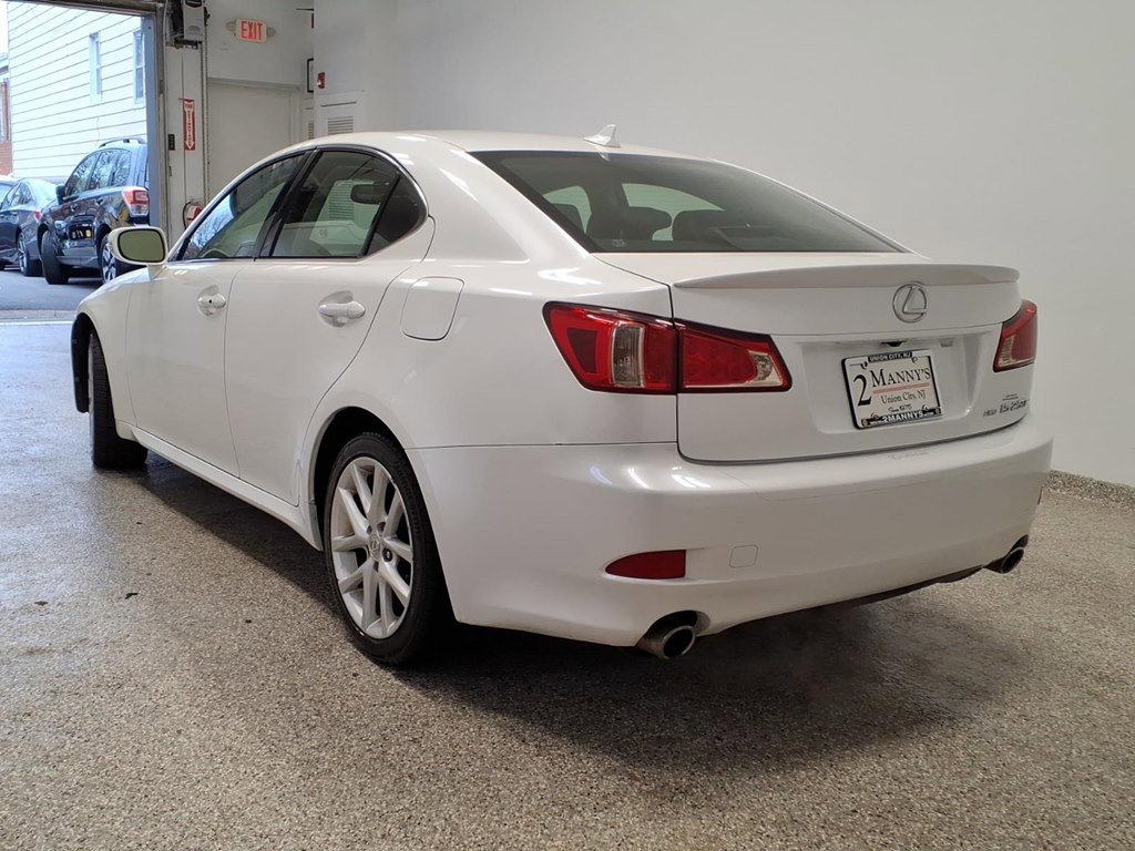Used 2013 Lexus IS 250 AWD w/ Luxury Plus Pkg Value Edition image 6