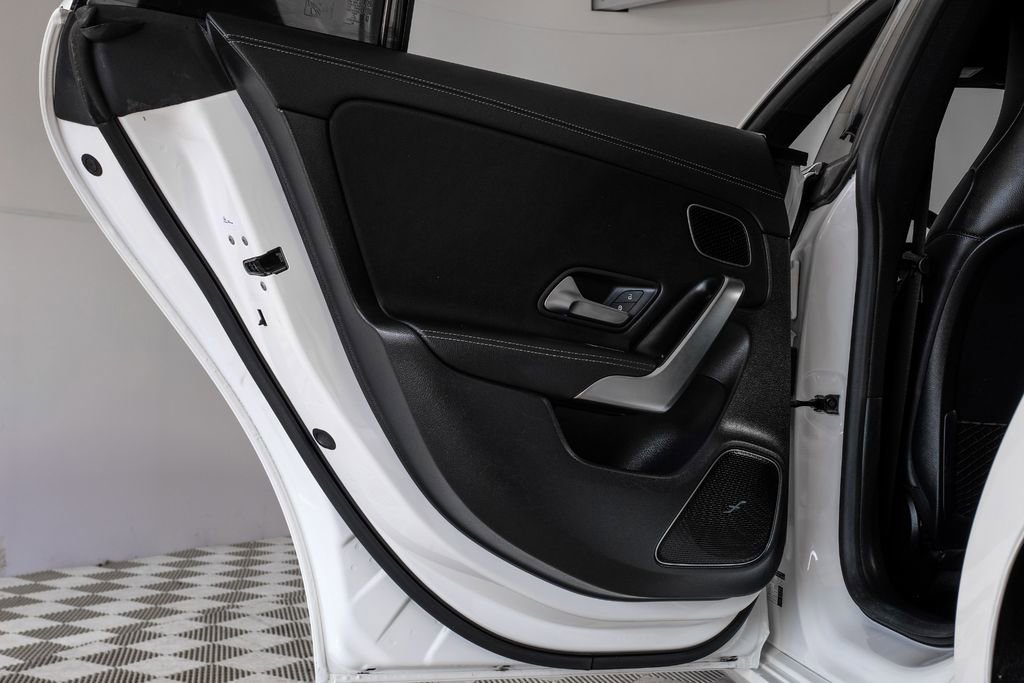 Used 2020 Mercedes-Benz CLA 250 image 46