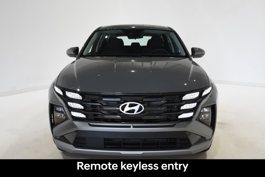 New 2026 Hyundai Tucson SE AWD/4WD image 2