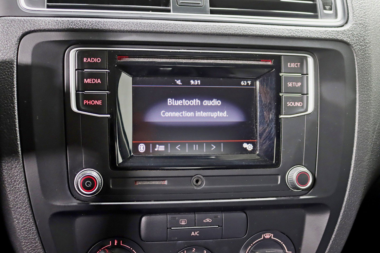 Used 2017 Volkswagen Jetta S image 19