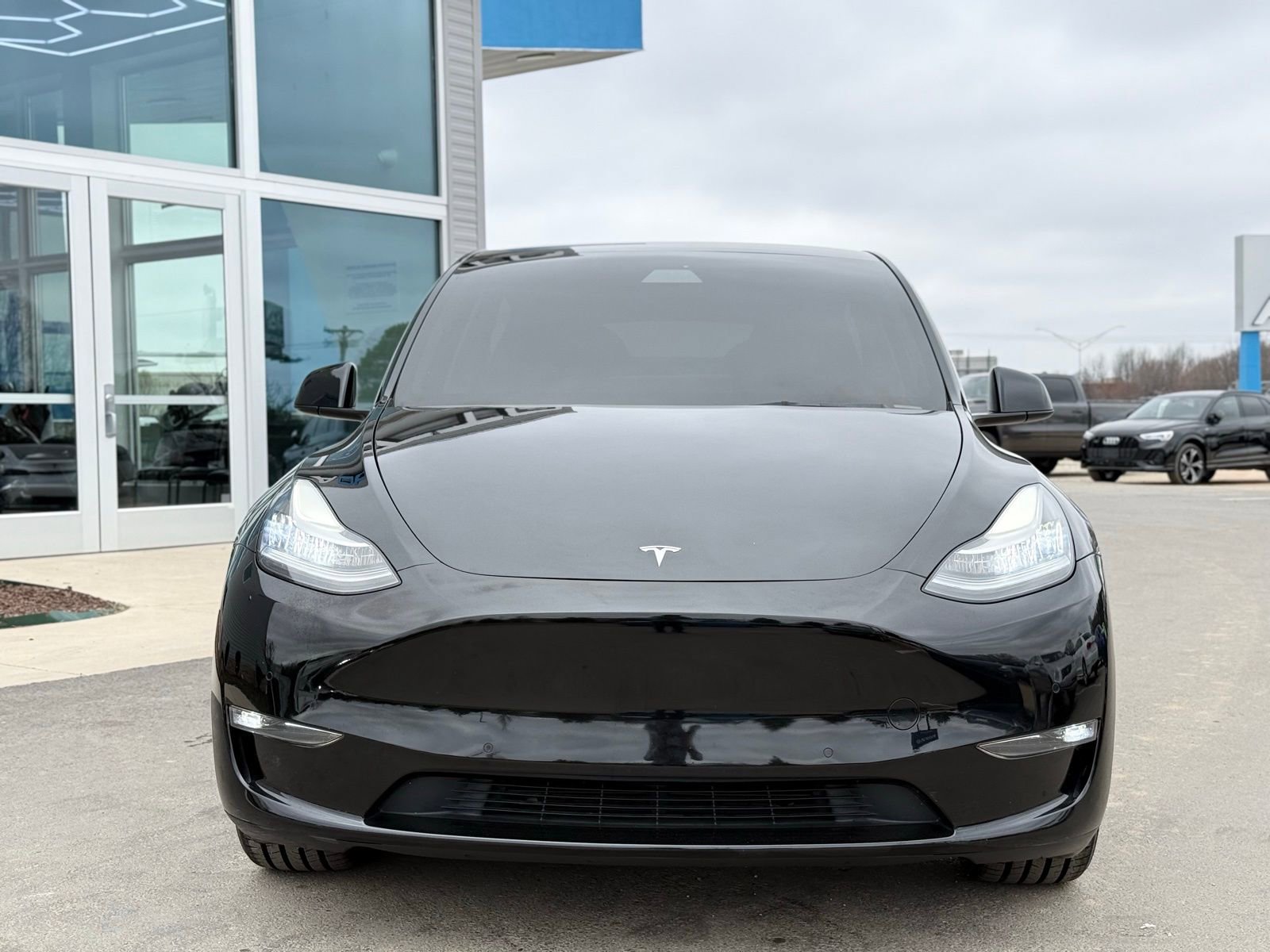 Used 2022 Tesla Model Y Long Range image 4