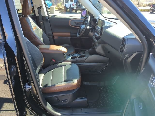 Used 2023 Ford Bronco Sport Outer Banks w/ Tech Package AWD/4WD image 18
