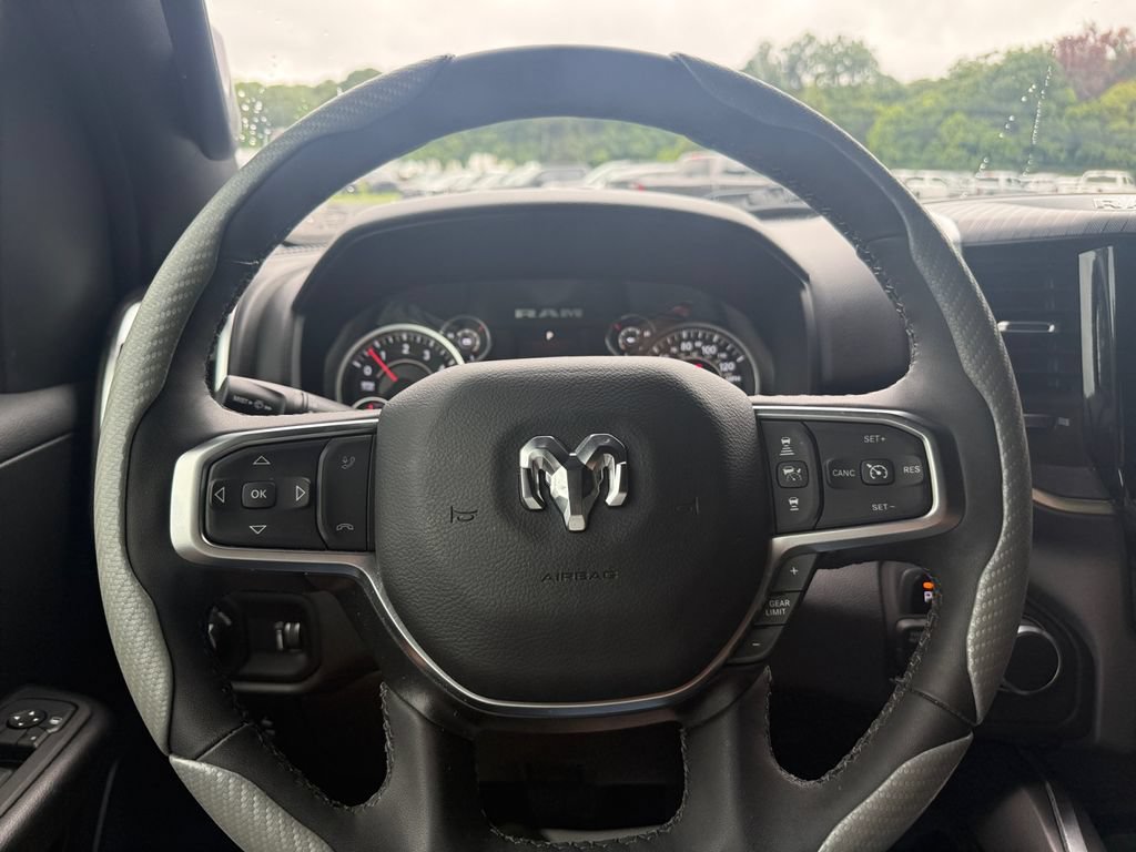 Used 2025 RAM 1500 Big Horn AWD/4WD image 21