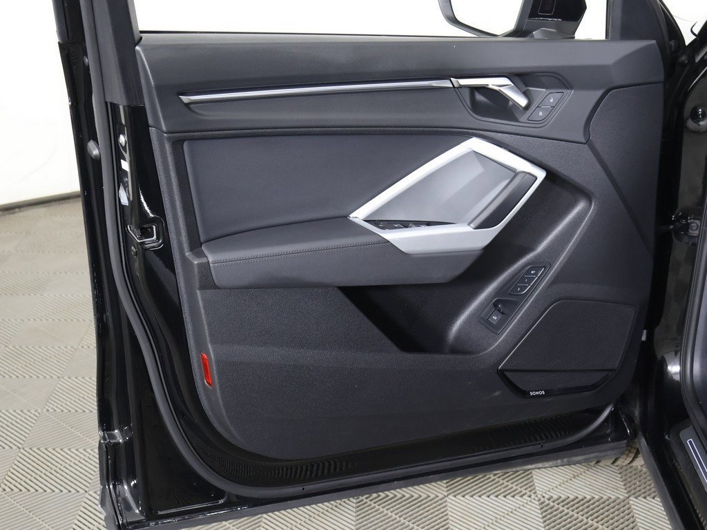 Used 2023 Audi Q3 2.0T Premium Plus w/ Premium Plus Package image 25