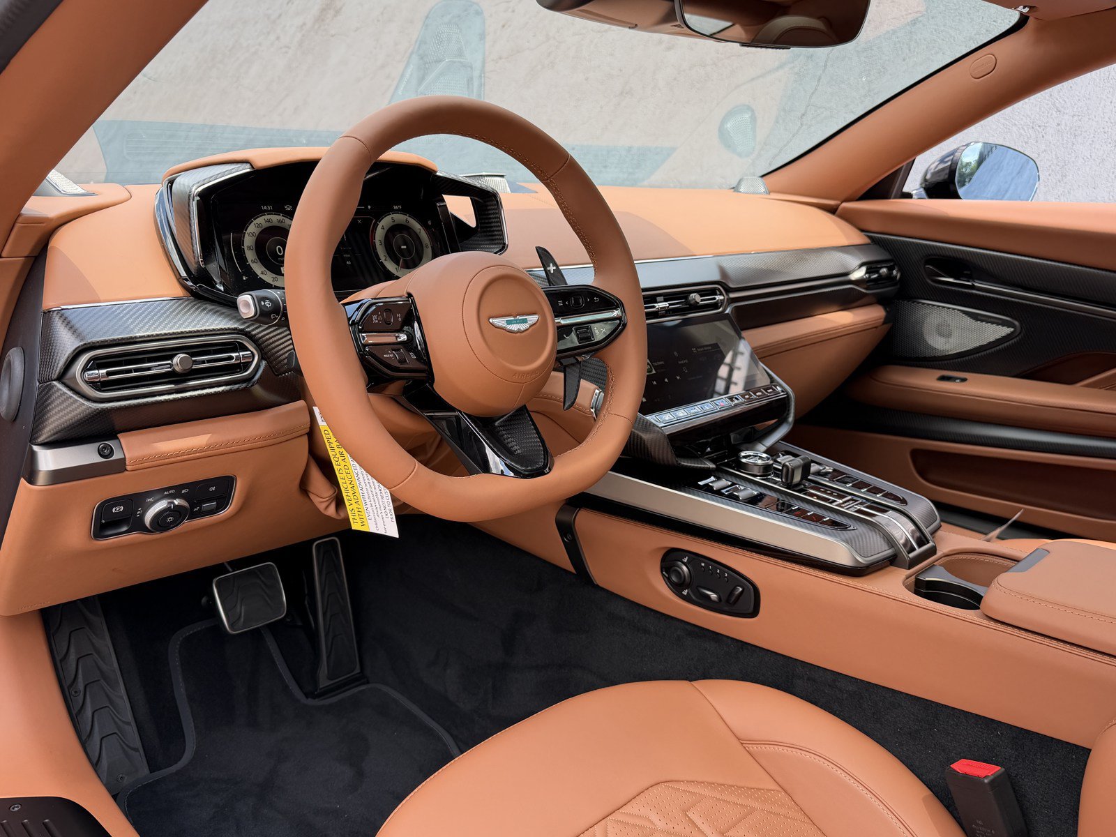 New 2026 Aston Martin Vanquish RWD image 3
